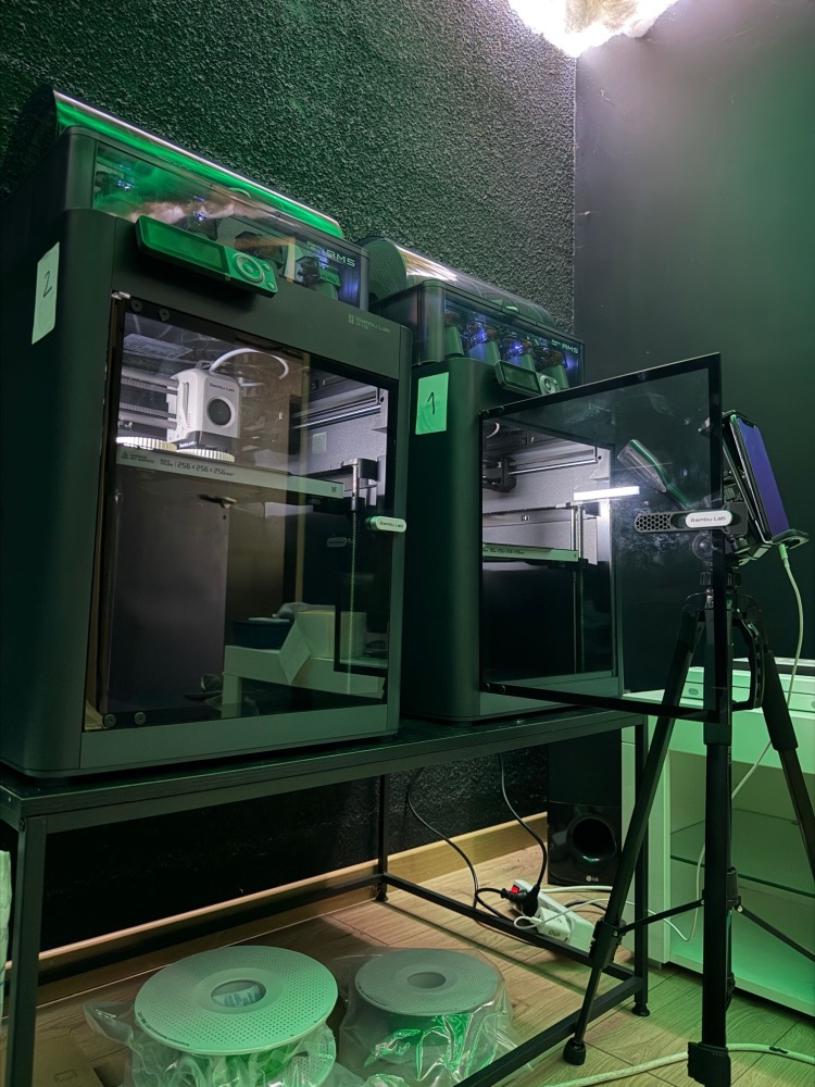 Imprimantes 3D de l'atelier PureFlow en fonctionnement