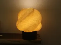Lampe arbre design — objet imprimé en 3D par PureFlow