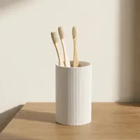 Porte-Brosse a Dents Blanc - Gobelet de Salle de Bain Design Nervure - Pot 3D — objet imprimé en 3D par PureFlow